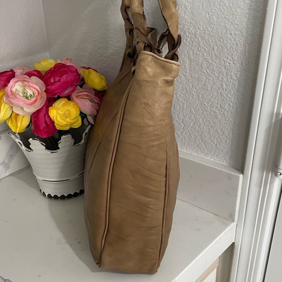 FALOR NWOT Genuine Leather Made in Italy, soft Brown Fawn color, cool details - Picture 3 of 12